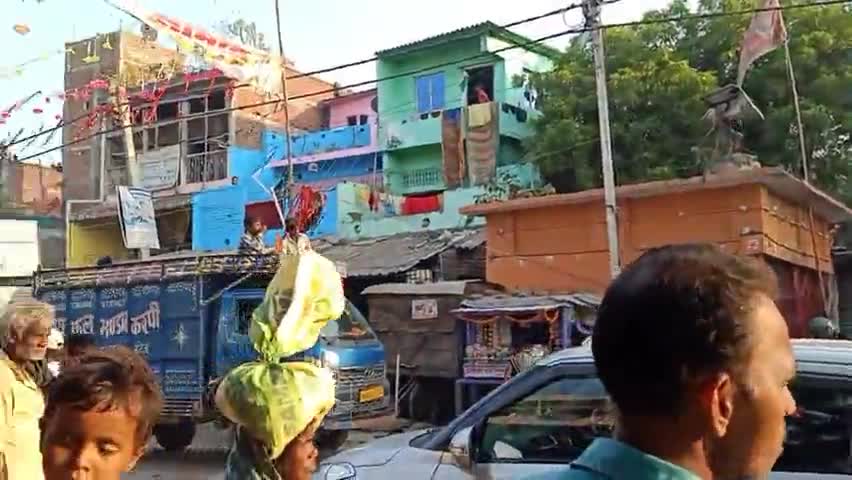 #इमामगंज में हनुमान मंदिर के पास अभी अभी एक ट्रक खराब होने से लगा जाम || जिसे निकालने के लिए #किंजर_थाना आए