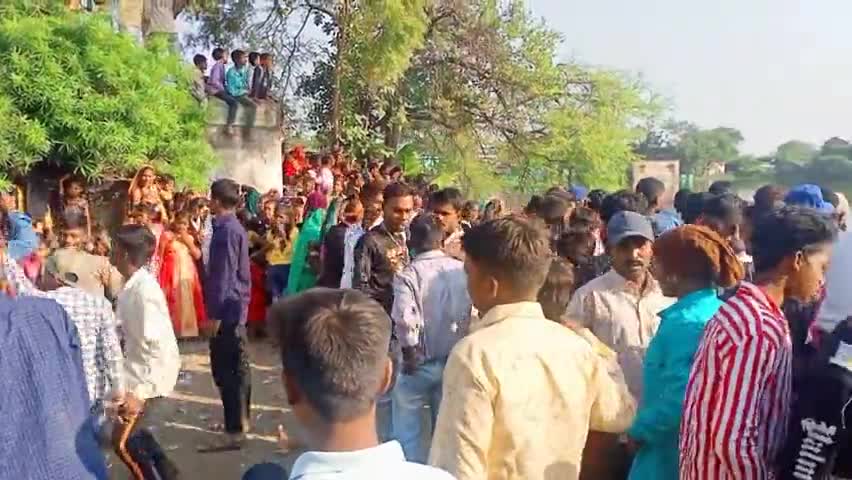 बगबुडा: आज ग्राम बगबुडा में शाम को गौरा गौरी बड़ी ही #धूम धाम के साथ #विसर्जन किया गया