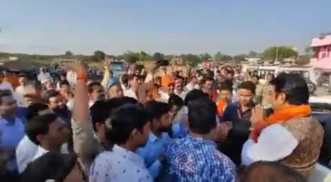 #सुरखी  #जैसीनगर में मोनियो के गोवर्धन मेला जो की दिपावली  पूर्व मनाया जाता है आगमन आत्मीय स्वागत के लिए आभार