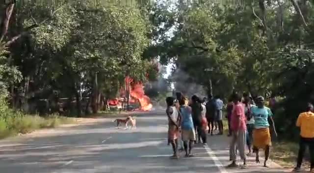 हंसडीहा हाईवे पर #गैस टैंकर #पलटी लोगों को एवं जान माल की हुई #क्षति
