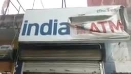 अमेठी में इंडिया ATM से निकले 200रू के नकली नोट
#news9times #narendra_modi #aadharprichaysmachar