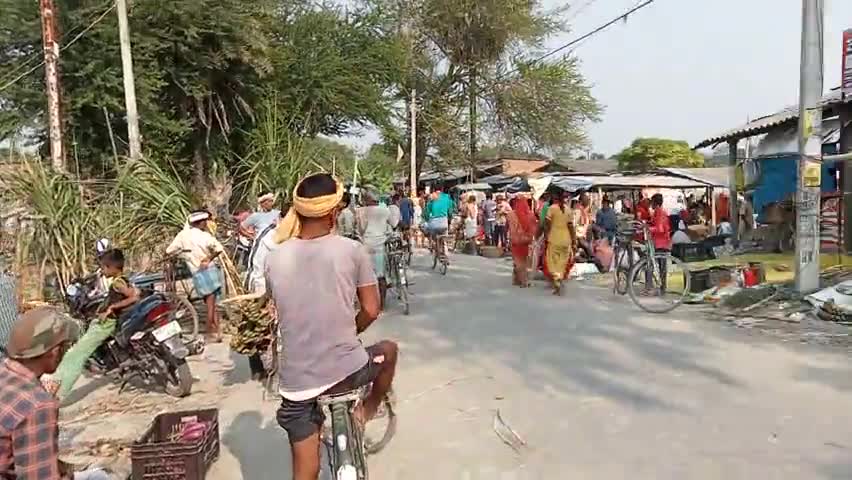 बिदुपुर: छठ के मौके पर बाजारों में लगी भीड़ #talib#हार्दिक शुभकामनाएं