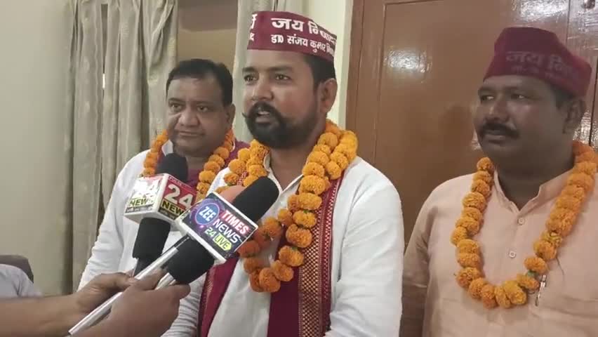 निषाद पार्टी प्रदेश अध्यक्ष माननीय रविन्द्र मणि निषाद जी ने कहा:–

#breking_news 
#nishadparty 
#dharamveerbro