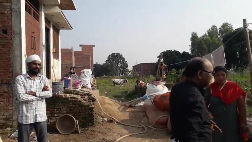 सुबोधनगर अमरोहा में अभी तक विद्युत कनेक्शन से वंचित है 1 बड़ी आबादी का हिस्सा। किसी को नहीं है सूध।#dmamroha #cmoup