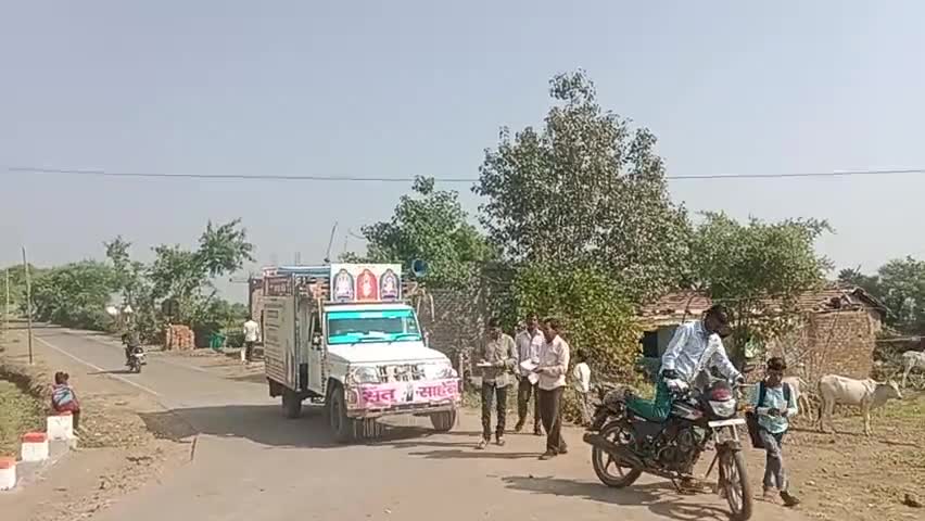 नही थम रहा है दिव्य धर्म यज्ञ के उपलक्ष में  सतलोक आश्रम किठोदा #इंदौर में होने वाले विशाल #भंडारे का #प्रचार #प्रसार