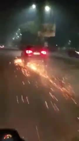 Ghaziabad mein Tej Raftar kar ka Tandav bike sawaron ko mari Takkar
#gaziyabad