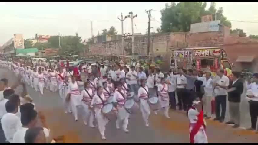 मेड़ता: #डीडवाना में राष्ट्रीय सेविकासमिति के तत्वावधान में विशाल मातृवंदन पथ संचलन निकाला गया,सैकड़ों स्वयं सेविकाओं ने भाग लिय