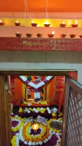 चूरू जिले के सवाई सागर बालाजी धाम में देव दीवाली हर्ष उल्लास से 1100 दीपक जला कर मनाया गया
#चुरू