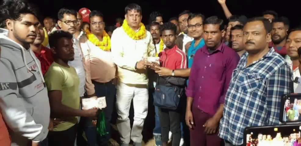 3रेखाबाद के फुटबॉल  मैदान में #star #Sanjay #Club ने बाजी #मारी
