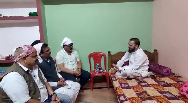 हजरत साहब जी जबलपुर बालो के दर्शन का सौभाग्य टीकमगढ़ नगरपालिका अध्यक्ष श्री #अब्दुल गफार पप्पू मलिक  #परितोष व्यास , इम्तियाज खान जनपद सदस्य बुडेरा #पवनघुवारा भूमि पुत्र को बल्देवगढ़ मे 9/11/2022