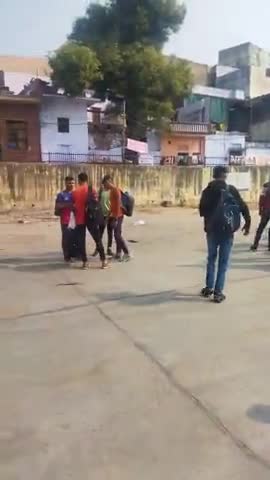 लाडपुरा: कोटा सेना भर्ती रैली के दोहरान पड़ती युवाओ की भीड़ ,देश की रक्षा के लिए युवा की चाहत जोश के साथ 🇮🇳#भीलवाड़ा खबर