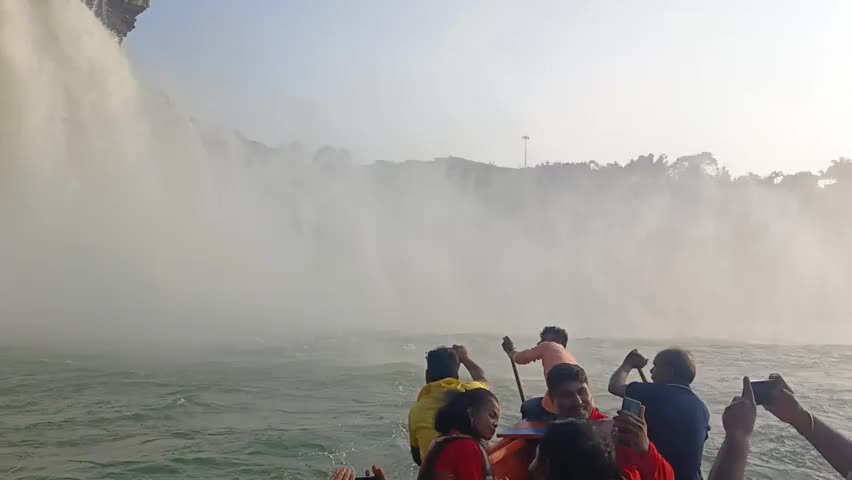 इंद्रावती पखारंव तोर पईयां....
जय हो जय हो छत्तीसगढ़ मईया
#चित्रकोट