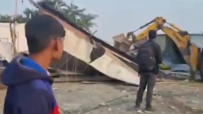 उदयपुर से इस वक्त की सबसे बड़ी खबर UIT की अलसुबह गीतांजलि मार्ग पर बड़ी कार्रवाई
#udaipurnews