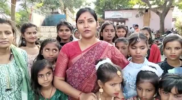 #बाल_दिवस की ढ़ेरों शुभकामनाएं।
बच्चे देश का भविष्य है, और इनके वर्तमान और भविष्य की जिम्मेदारी हम सबकी हैं।

#ChildrensDay 
#सृजन_महिला_बिकास_मंच_कार्यक्रम