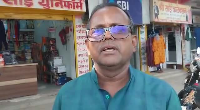आज  #बिरसा_मुंडा जयंती पर बिरसा चौक में  पहुँच उनकी प्रतिमा पर माल्यार्पण कर नमन किया lभगवान बिरसा मुंडा के अदम्य साहस, संघर्ष व बलिदान का हमारा देश हमेशा ऋणी रहेगा।