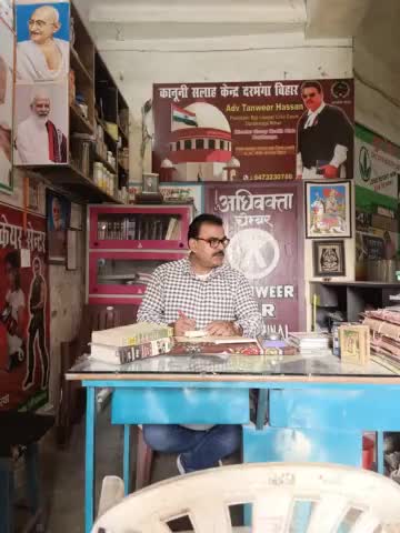 वक्त भी क्या कमाल का चकमा देता है
 जब काम करना सीख जाता हूं
 तो कहता है चल तेरे वक्त का बुलावा आया है।
   #वक्त समय की कद्र करें क्योंकि यह रुकता नहीं समय की धारा निरंतर चलता रहता है
     #advtanweerghc