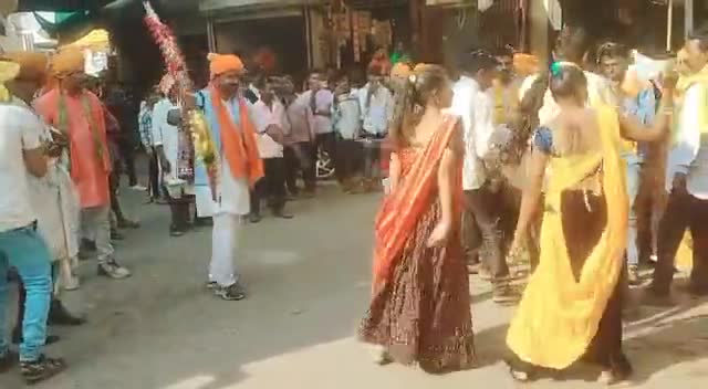 गंधवानी: #गंधवानी में भगवान बिरसा मुंडा जयंती जनजाति गौरव दिवस बड़े ही धूमधाम से मनाया गया 
आयोजक - जनजाति विकास मंच गंधवानी