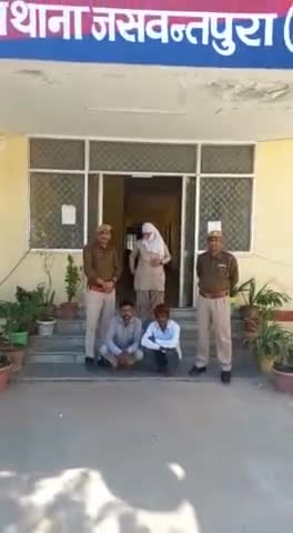 #जसवंतपुरा पुलिस की कार्यवाही पंचेरी गांव में घर में घुसकर मारपीट के मामले में पुलिस ने दो आरोपियों को किया गिरफ्तार।