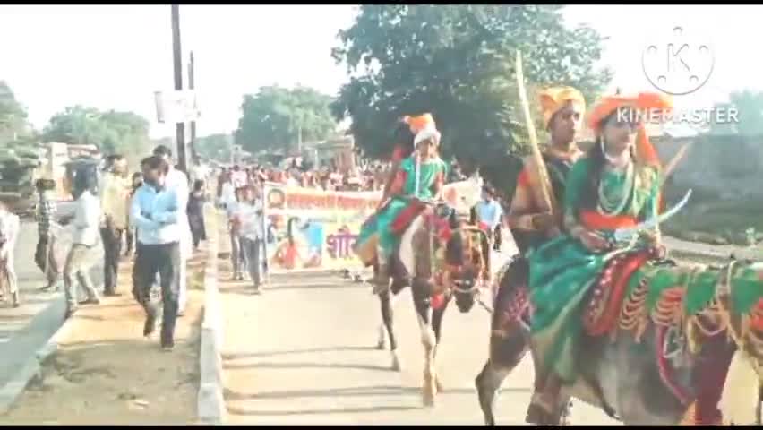 पिछोर #पिछोर अंतर्गत ग्राम भौंती में बड़े धूमधाम से शौर्य यात्रा निकाली गई प्रमुख मार्गो से होते हुए