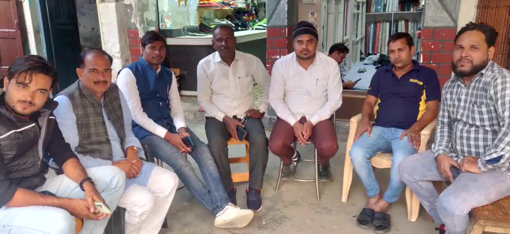 आगामी #नगर_निकाय #चुनाव की तैयारियों का जायजा लेने विधानसभा #लालगंज अंतर्गत लालगंज कटघर नगर पंचायत क्षेत्र में पहुँचा।