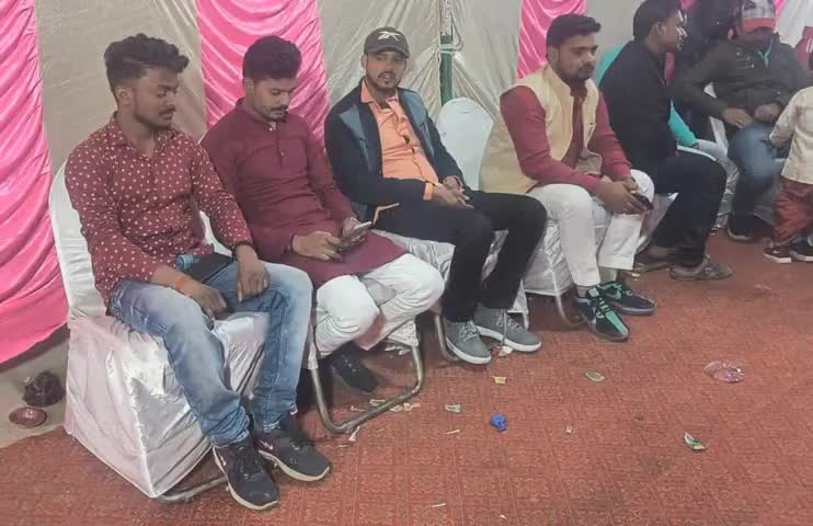 रूधौली विधान सभा क्षेत्र के #नगर_पंचायत_भानपुर में श्री राजेंद्र मोदनवाल जी के बहन के शादी कार्यक्रम में शामिल हुआ   ।
                
                   जितेन्द्र यादव
                    जिला सचिव