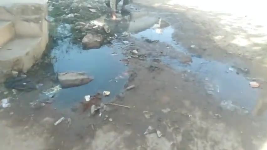 माधवगढ़ ग्राम पंचायत में हुई नालियां आप से बाहर
#माधवगढ़ #satna_news ा#satna_mp ा
#अनुरागवर्मा
#न्यूज
#न्यूज
#हादसा