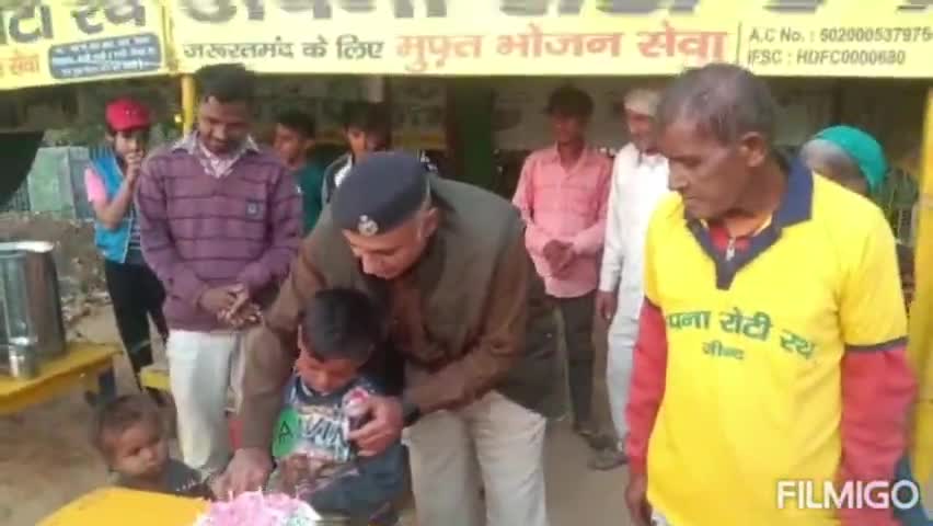 जींद: पुलिस इंस्पेक्टर ने मनाया अपने बेटे का जन्मदिन अनाथ बच्चों के साथ,पेश की मानवता की मिसाल #अपनारोटीरथ #श्री जयंती मंदिर #