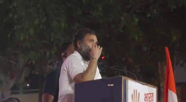#indore #mp #Bharat_jodo #Rahul_Gandhi ने सभा को किया संबोधित, बीजेपी और महंगाई जीएसटी नोटबंदी पर और क्या बोले...

https