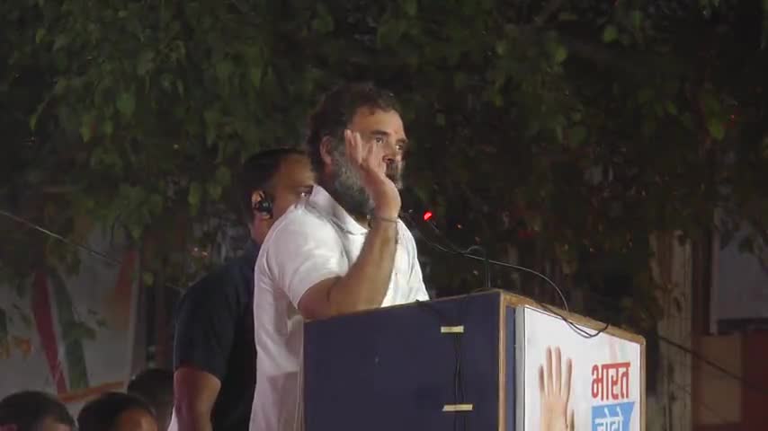 #indore #mp #Bharat_jodo #Rahul_Gandhi ने सभा को किया संबोधित, बीजेपी और महंगाई जीएसटी नोटबंदी पर और क्या बोले...

https