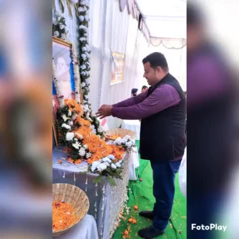स्व० शशि पाण्डेय जी (पूर्व #चेयरमैन, नगर परिषद सासाराम) के श्राद्ध सह श्रद्धांजलि कार्यक्रम में शामिल होकर उनकी छवि पर पुष्पांजलि अर्पित कर उनकी आत्मा की शांति के लिए परमपिता परमेश्वर से प्रार्थना किया !!