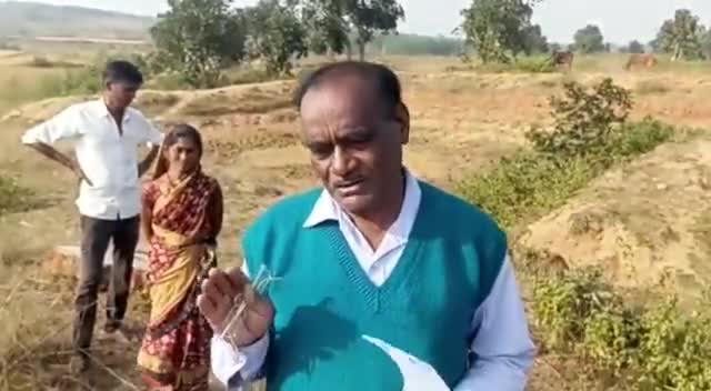 बिना डोभा निर्माण के ही राशि की हुई निकासी मामले पर महलीडीह जांच में पहुंचे रामगढ़ लोकपाल। #danishpatel27 #dp24x7news