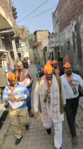 रामपुर विधानसभा उपचुनाव में भाजपा प्रत्याशी के लिए डोर टू डोर जनसंपर्क कर वोटों की अपील की ।
#चन्द्रपाल_खडगवंशी