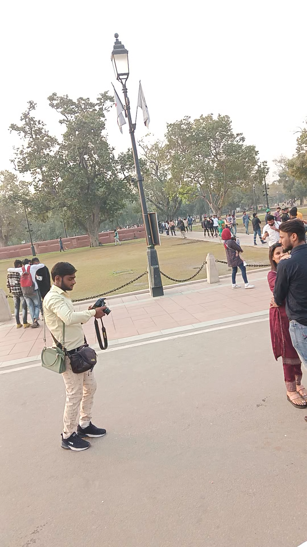 आज इंडिया गेट पर टहलते हुए!

जय निषाद राज...

#indiagate #dehli
#dharamveerbro