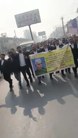 देेेवरिया: Aaj Deoria me Adhivaktagan ne nikala pad yatra #Deoeia#padyatra #