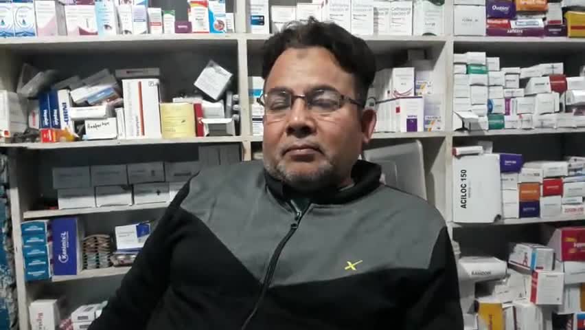 तुलसीपुर:बन्दरो के तांडव से परेशान व्यापारी वर्ग #बन्दर#व्यापारी #पीड़ा
