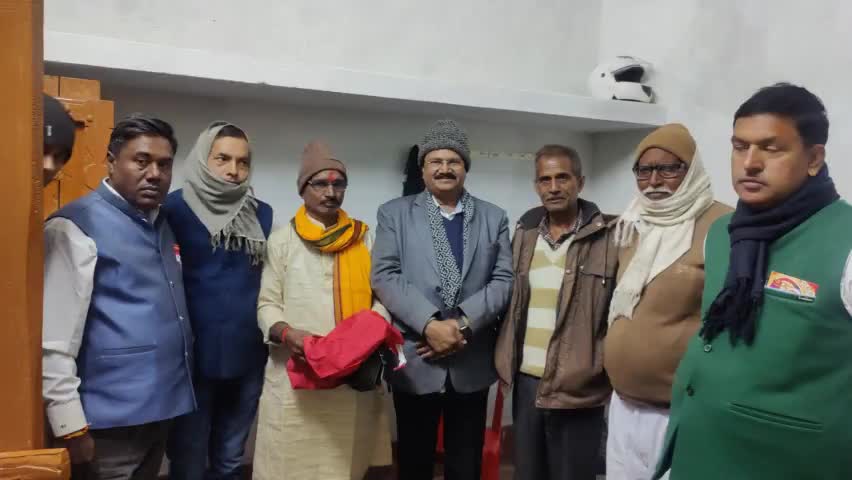 ढंगवार ओपी क्षेत्र अंतर्गत ग्राम पंचायत बेलबिघा में उपेंद्र सिंह जी के पुत्री के शादी समारोह में शामिल होकर वर वधु को आशीर्वाद दिया।
#BLSantosh #NagendraNathTripathi #karmveersingh #BabulalMarandi #DeepakPrakash #BJPJharkhand
