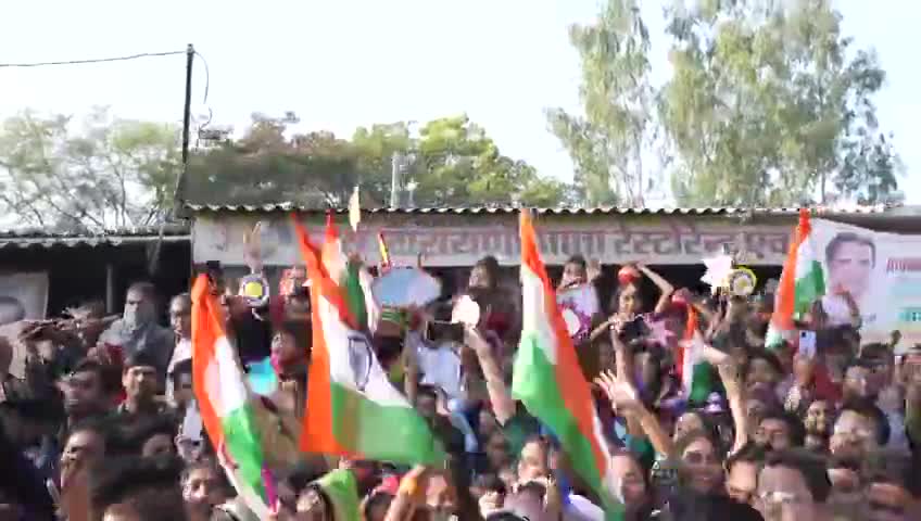 भारत जोड़ों यात्रा।

मिल रहा कदम
जुड़ रहा वतन 

#BharatJodaYatra