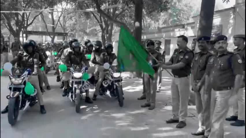 निगरानी दस्ता की 25 टीमो को एसपी ने दिखाई हरी झंडी #hardoipolice #hardoinews #hardoi_district_ #hardoi