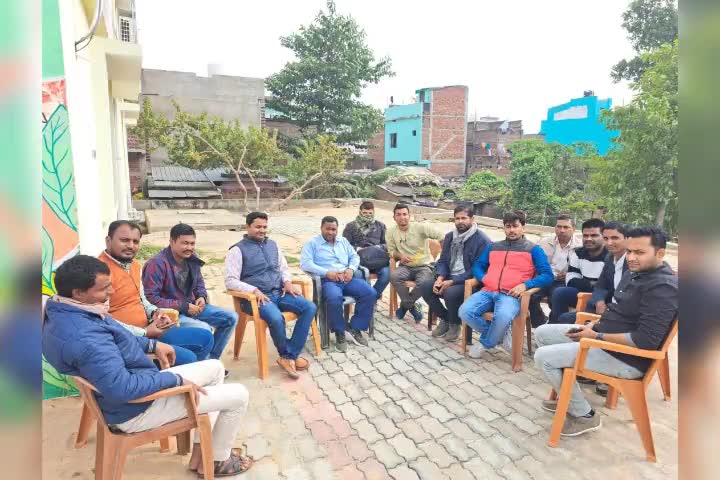 अरवल: #STAR NEWS
#अरवल:-------नगर परिषद के कर्मी हड़ताल पर