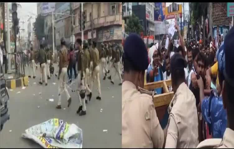पटना में शिक्षक अभ्यर्थियों पर पुलिस ने किया लाठीचार्ज, सातवें चरण की बहाली को लेकर कर रहे थे प्रदर्शन।
#CTET #BTET