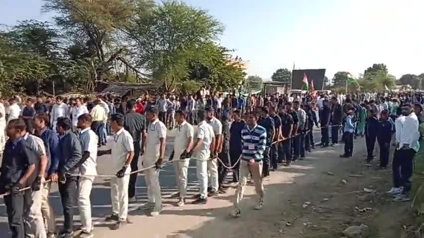 #भारत_जोडो़_यात्रा में कड़ी सुरक्षा में तैनात सुरक्षाकर्मी
#सवाई_माधोपूर