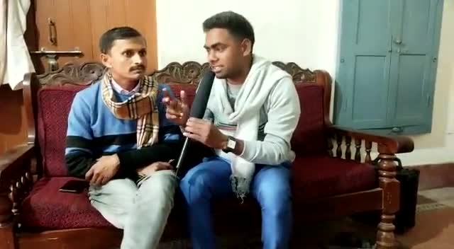 #भाटपार_रानी :- #भागवत_भगत की जयंती पर झूठे वादे करने वालों के खिलाफ बातें रखते
#राघवेन्द्र_प्रताप_सिंह