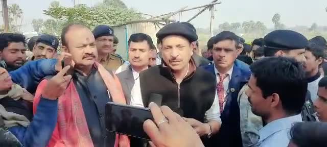 जहरीली शराब से कितने लोगों की जान चली गई और इसमें बड़ी छानबीन की जरूरत नहीं है:- #राजीव_प्रताप_रूडी साथ में अनिल कुमार सिंह