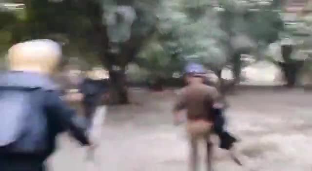 #BreakingNews | इलाहाबाद यूनिवर्सिटी में छात्रों और पुलिस के बीच जमकर हुआ बवाल. #allahabaduniversity #voilelace