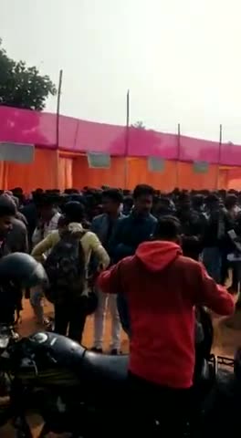 देवीपुर: देवघर एम्स में गार्ड की बहाली।। रोजगार मेला
देवघर डीसी के अंतर्गत#hemantsorenjmm