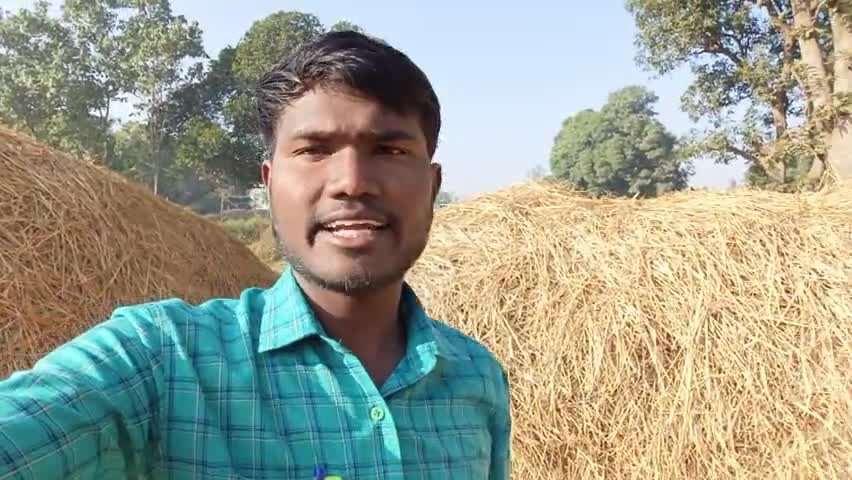 सूरजपुर जिले के बिहारपुर ग्रामीण क्षेत्र में 2 गर्भवती महिलाओं को खाट में उठाकर  13 से 15 किलोमीटर तक पैदल ले जाया गया । #विकाश #एम्बुलेंस आपका युवा साथी बीपीएस पोया