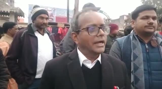 हेमंत सरकार द्वारा झारखंड के बेरोजगार नौजवानों के साथ किये जा रहे खिलवाड़ और असंवैधानिक नियोजन नीति बनाने के विरोध मैं आज गिरिडीह के टावर चौक में हेमंत सोरेन का पुतला दहन कर उनका विरोध किया गया।
#Giridih #bjpgiridih #BJPJharkhand