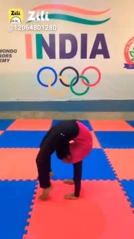 #ankita #advanced_asana #fitnessyogaclub #yogasanas #yogapracticedaily #strectingfit🤸‍♀️stayhealthy #yogagirl