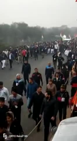कांग्रेस नेता #भाई_राजबीर_फरटिया हरियाणा में चल रही #BharatJodoYatra के दूसरे दिन के प्रातःकाल के चरण में शामिल होते हुए।