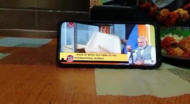 आज मोदी जी के रेडियो कार्यक्रम मन की बात,बूथ नं. 90 के अध्यक्ष संदीप गुप्ता जी के आवास पर सुना गया।
#MohitAgarwalBjp